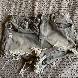 Gray distressed shorts, l&m black label medium